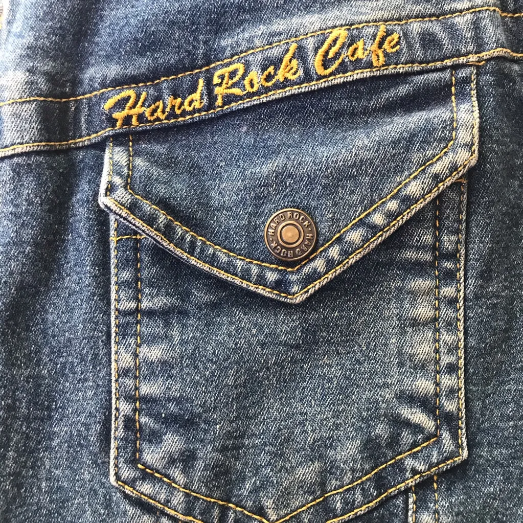 Hard Rock Cafe Authentic denim/jean jacket‎ size XS - Image 8