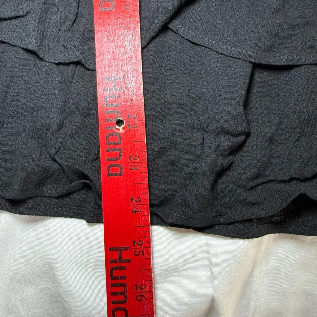 New with tags Savanna Jone Boho Peasant Embroidered Floral Black Top Large - Image 4