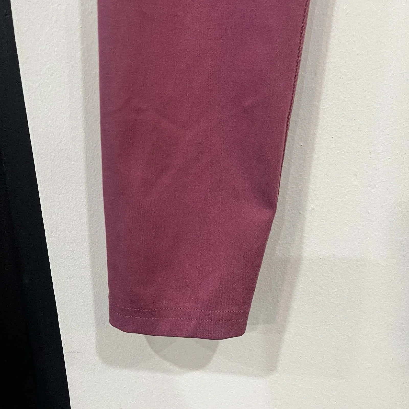 Pink Purple Cropped Gymshark Leggings Size Small Activewear Athletic - Image 3