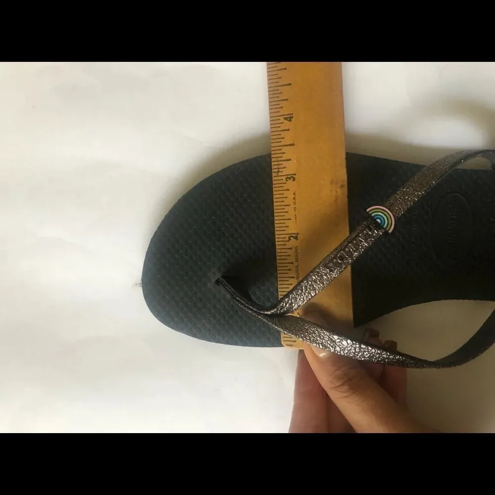 Havaianas Women’s Flip Flops Sandals Size 6 - Image 3