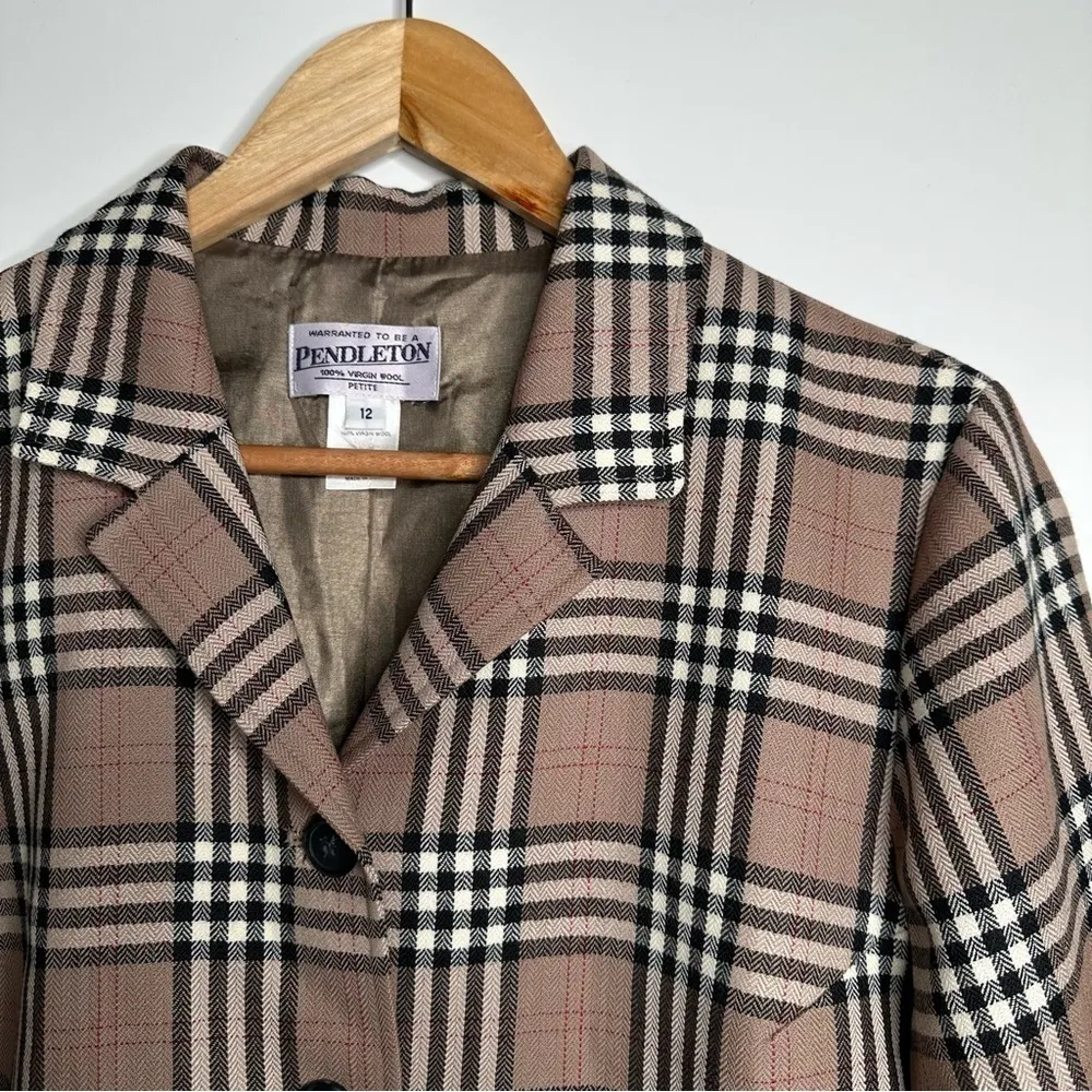 Pendleton Women’s Plaid Lightweight 100% Virgin Wool Button Front Blazer 12 P - Image 2