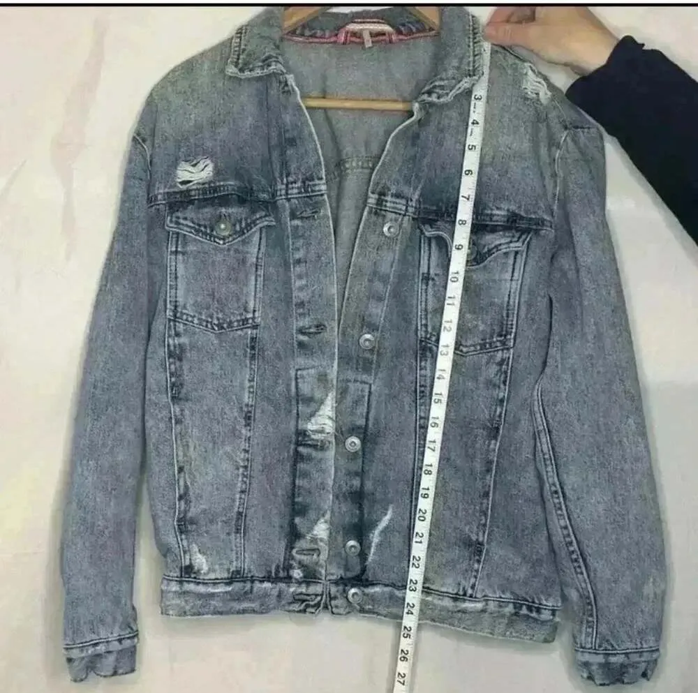 Free People Distressed Oversized Denim vintage style Jacket XS - Image 3