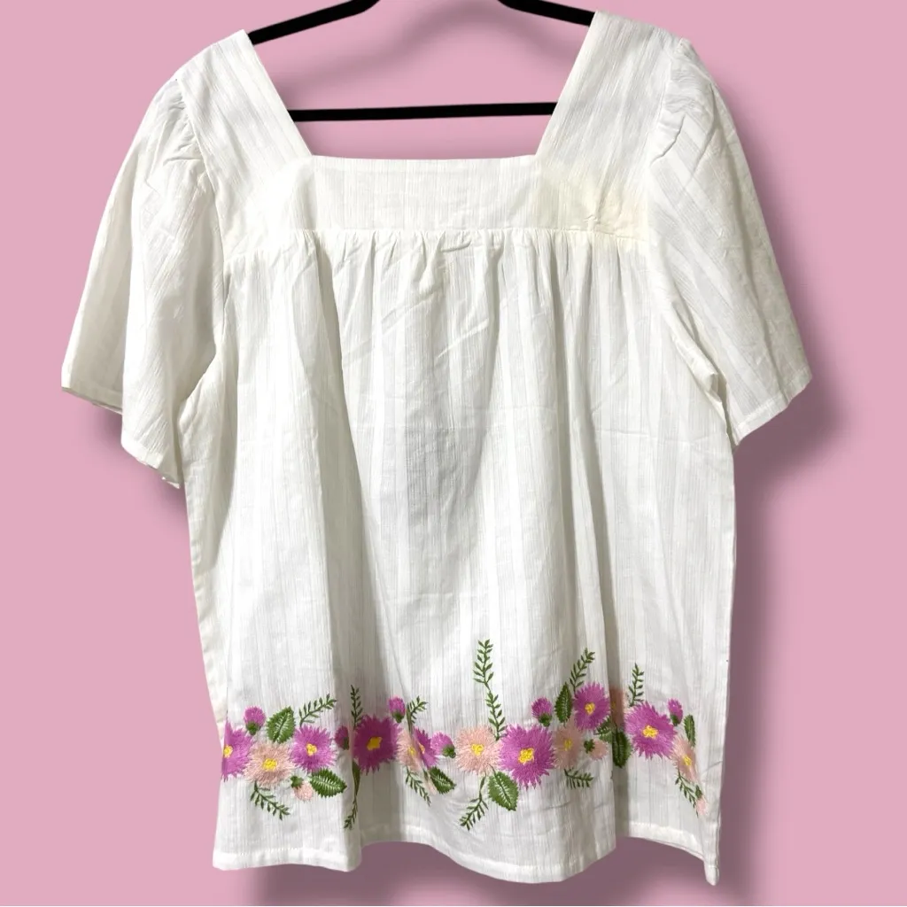 Matilda Jane Enchanted Garden Best-Dressed Embroidered Blouse large floral flaw - Image 3