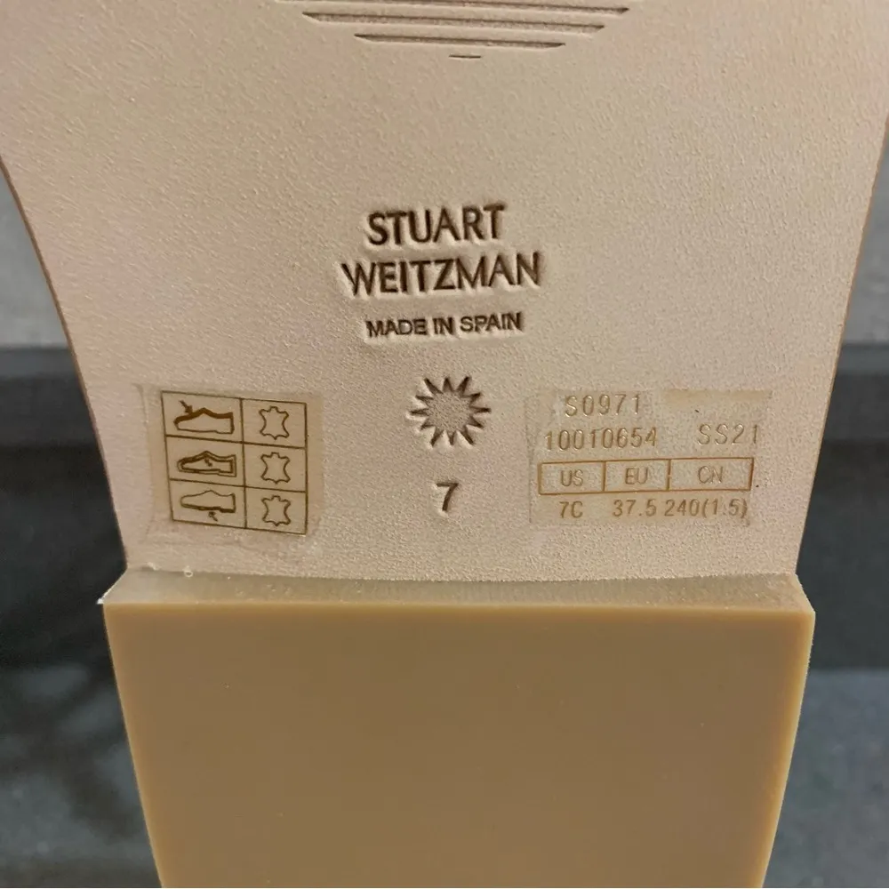 Stuart Weitzman Kora Pearly Stud Gladiator Sandals, Color Seashell, Size 7, NIB - Image 11