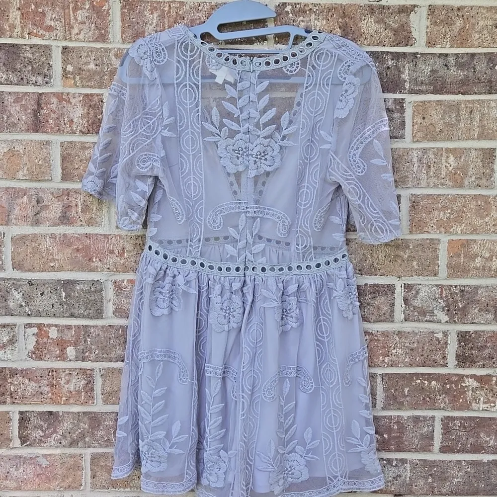 L’Atiste Lace Gray Plunge Festival Shorts Romper Size M - Image 5