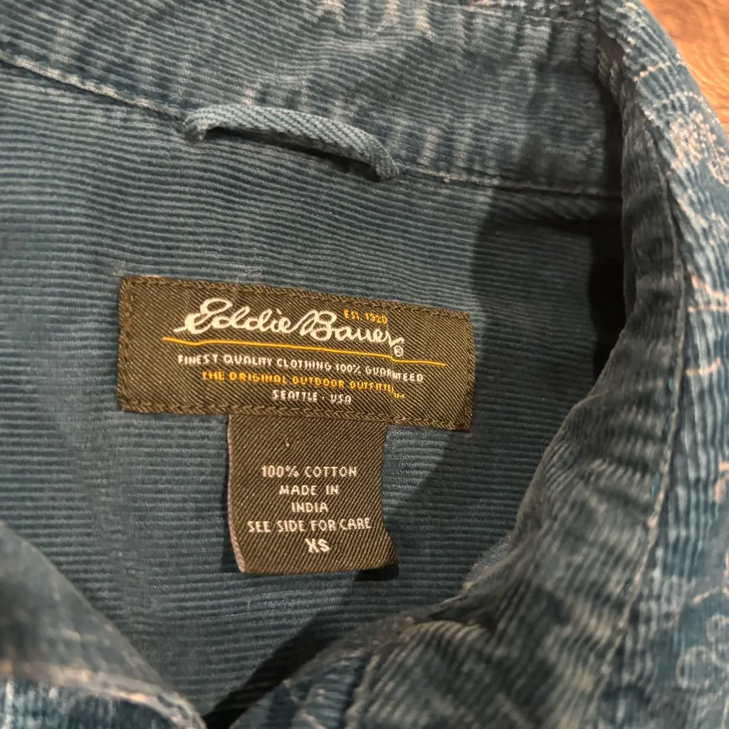 Eddie Bauer Floral-Paisley Corduroy Button-Up Shirt – Women’s XS - Image 3