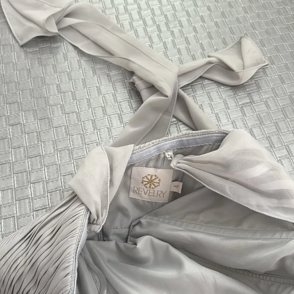 Revelry Strapless Chiffon Gown Sz 4 Light Grey Bridesmaid Formal Dress Gray - Image 14