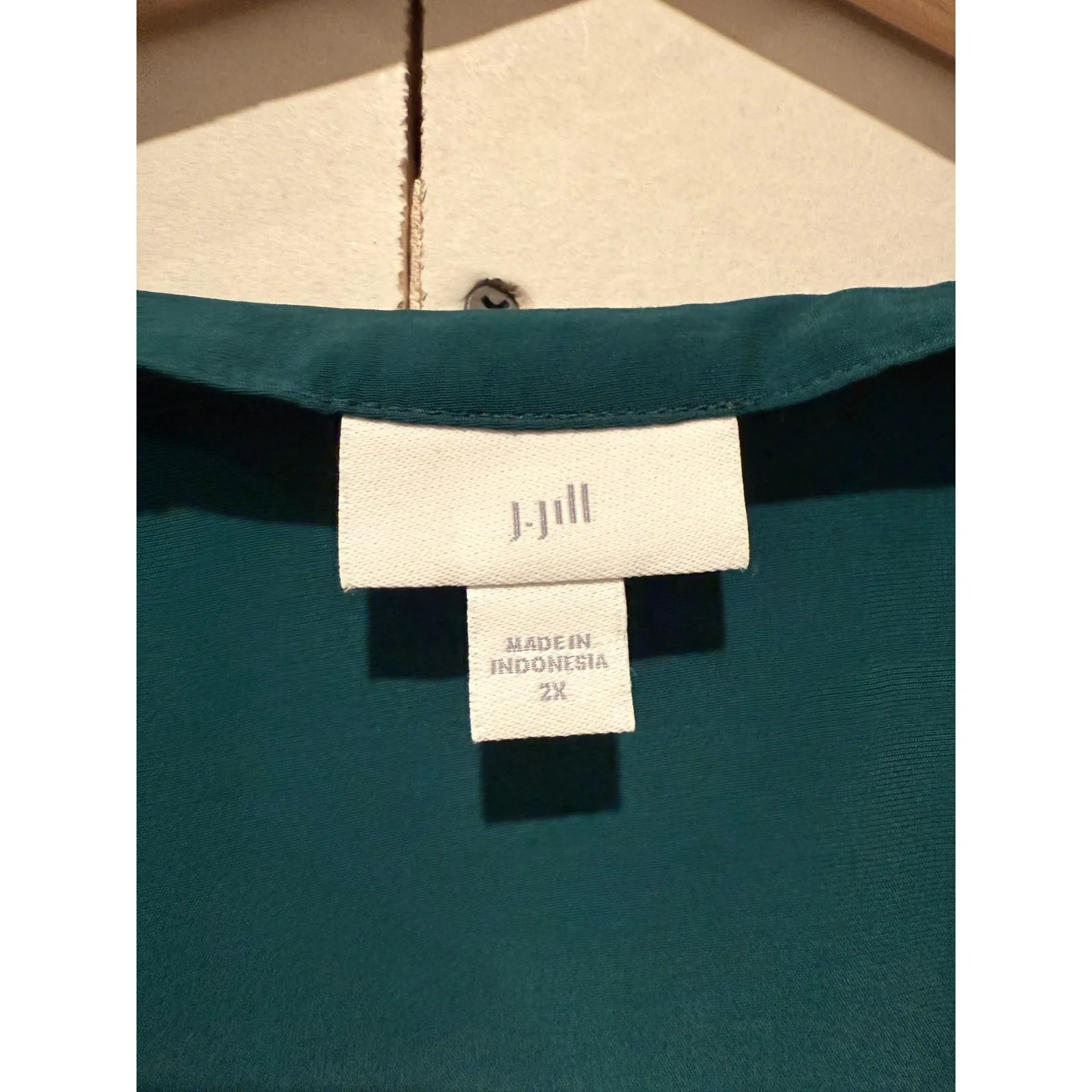 J. Jill Women Sz 2X Smocked Long Sleeve Tunic Top Green V - Image 4