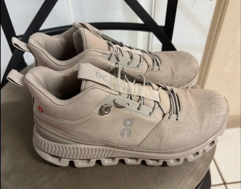 7.5 On Clouds beige Sneakers - Image 3
