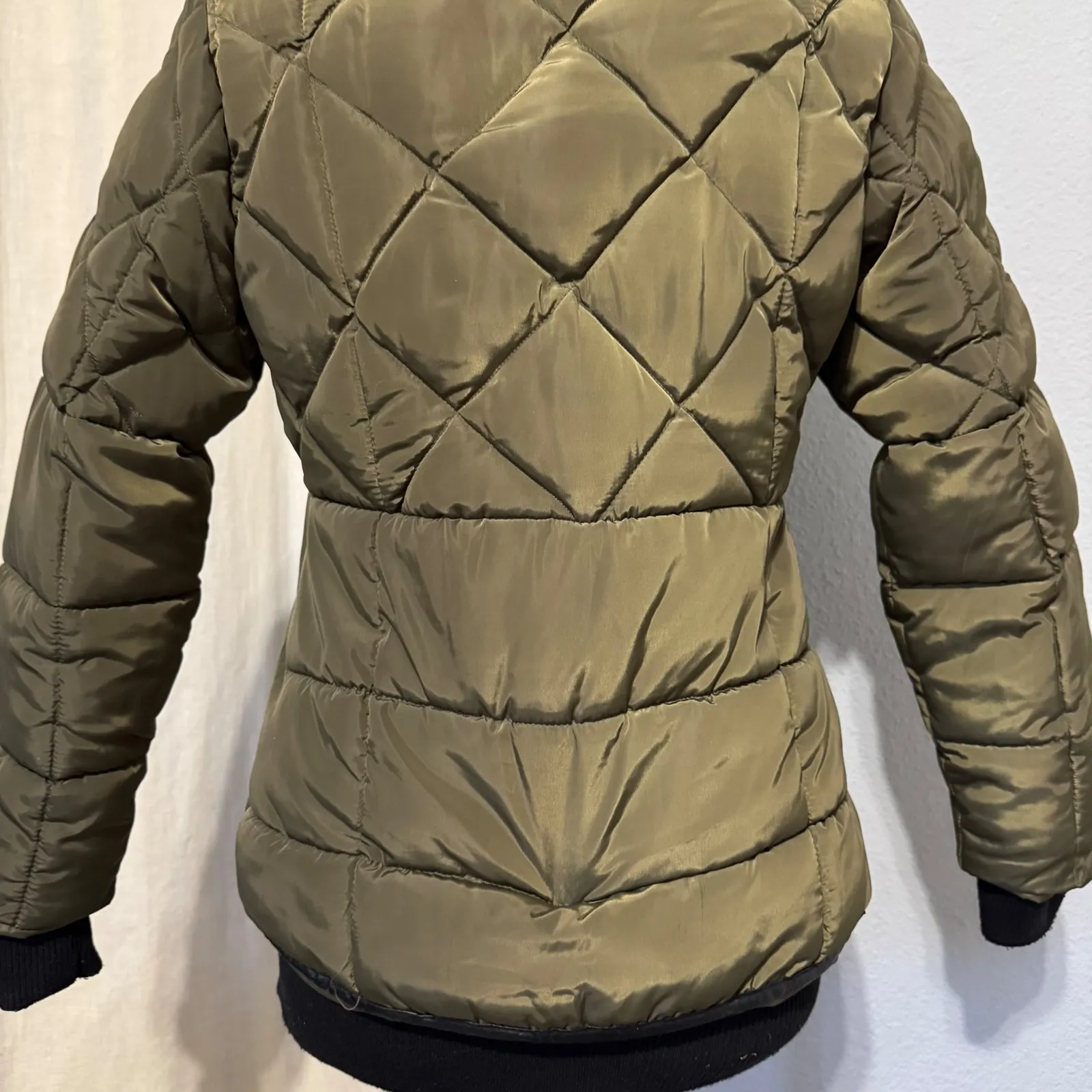 Weatherproof Olive Green Quilted Puffer Jacket Faux Fur Trim Hood Women's Sz L - Image 7