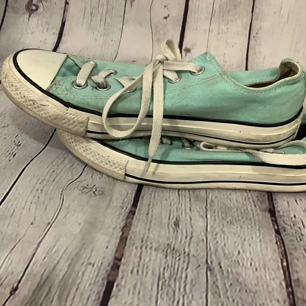 Converse Mint Green Low Tops - size 8 - Image 3