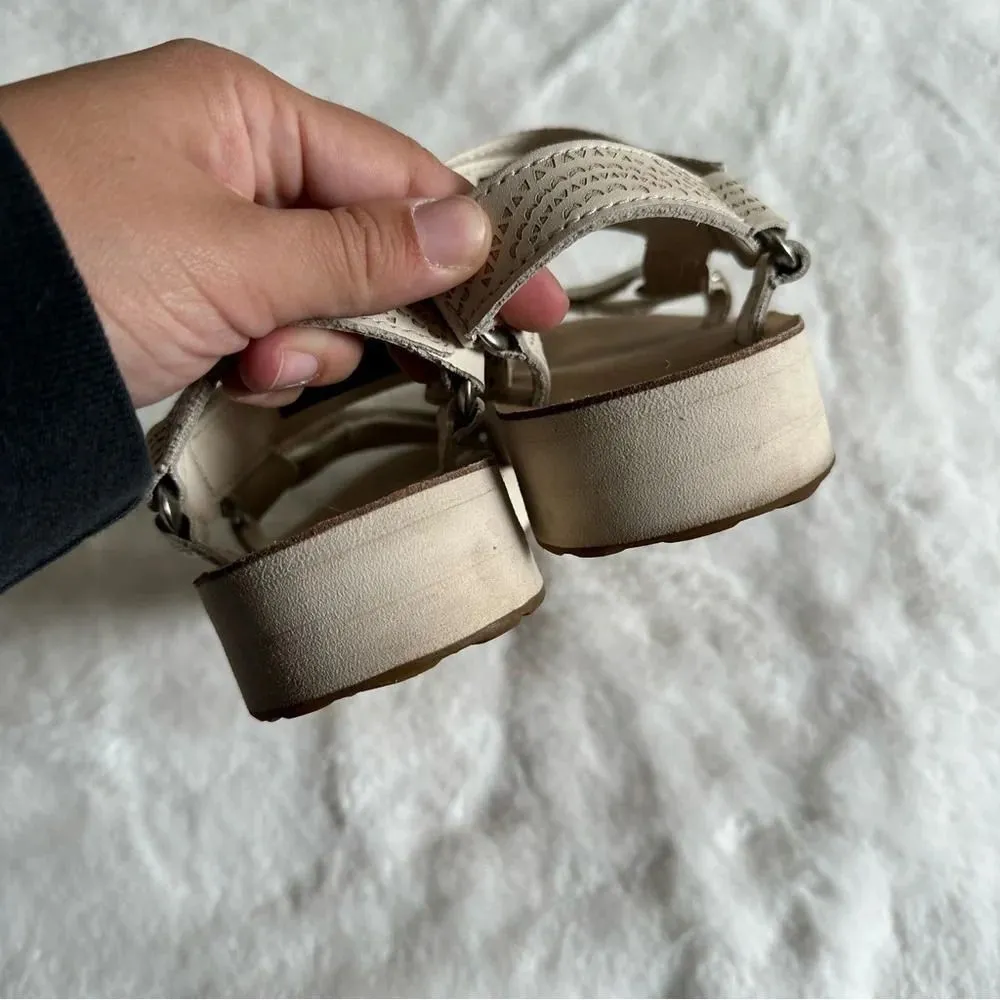 Teva Women’s Midform Universal Geometric Sandals Size 7 - Image 3