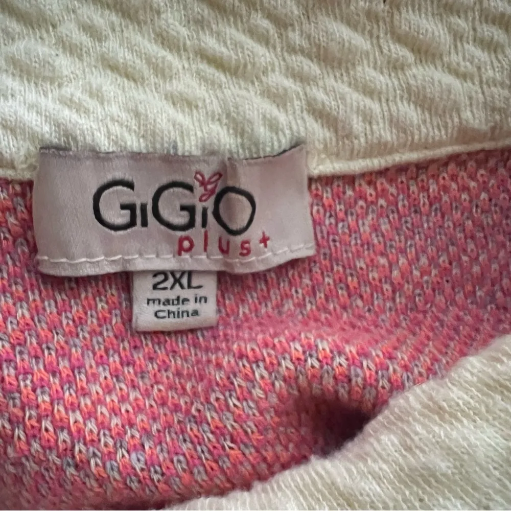 GiGiO Plus Soft and Thick Button front textured Jacket Top. Size 2XL. - Image 7