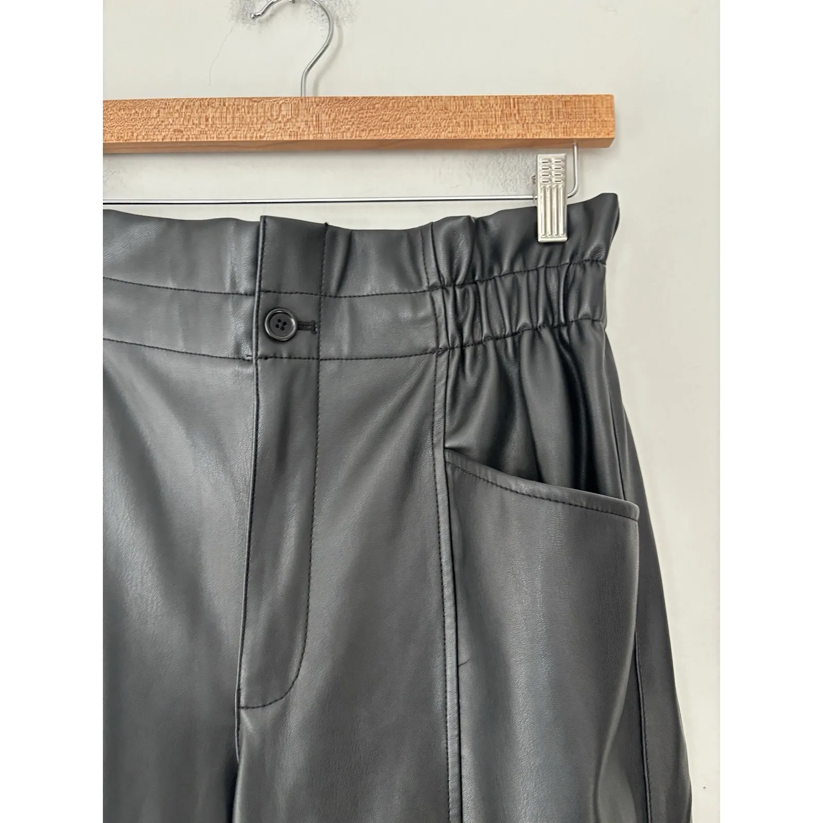 Madewell Women's High Rise Vegan Faux Leather Pull On Paperbag Pants Black‎ Sz 6 - Image 10