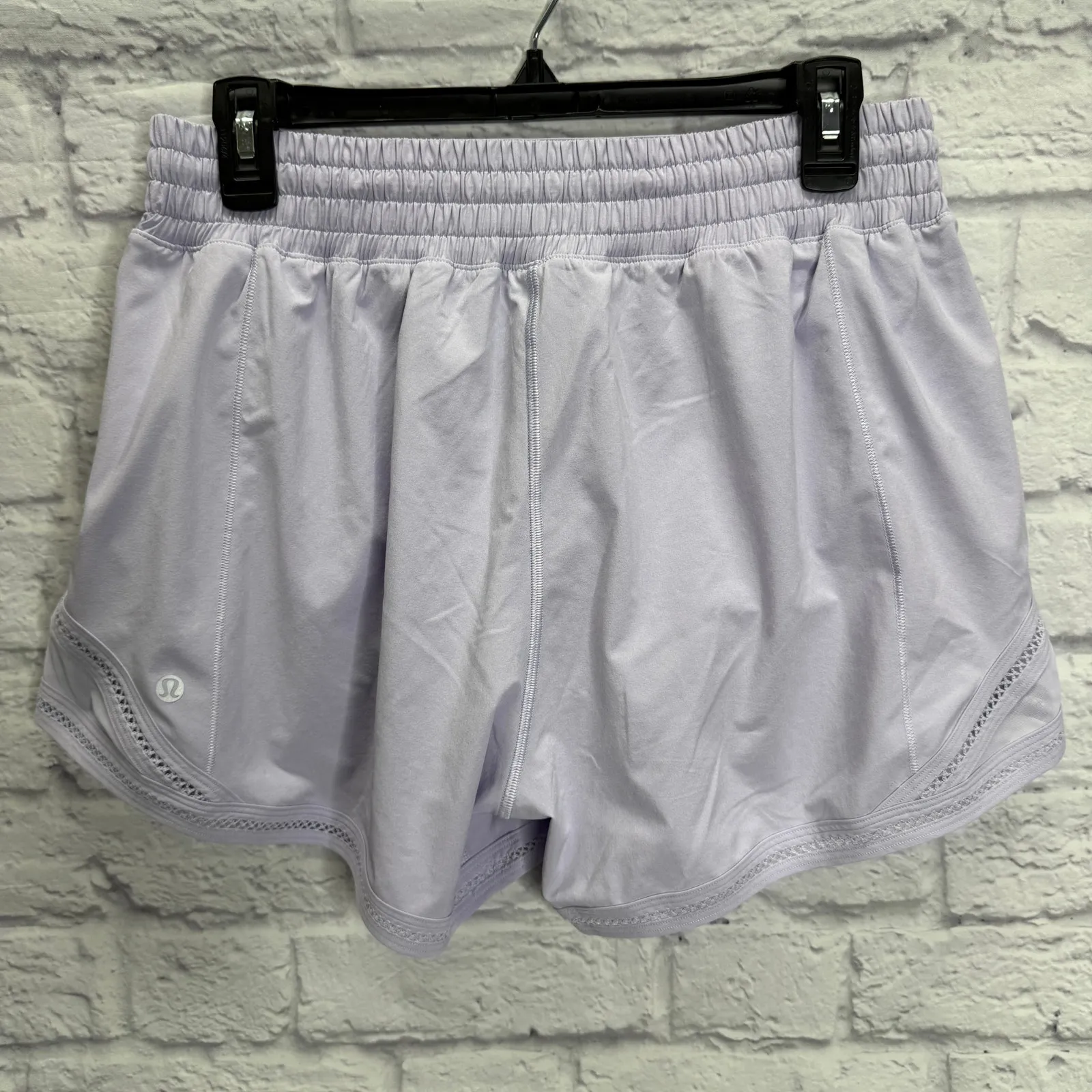 Lululemon Hotty Hot High-Rise Lined Short 4" Lace Trim Lavender Frost Size 10 - Image 3
