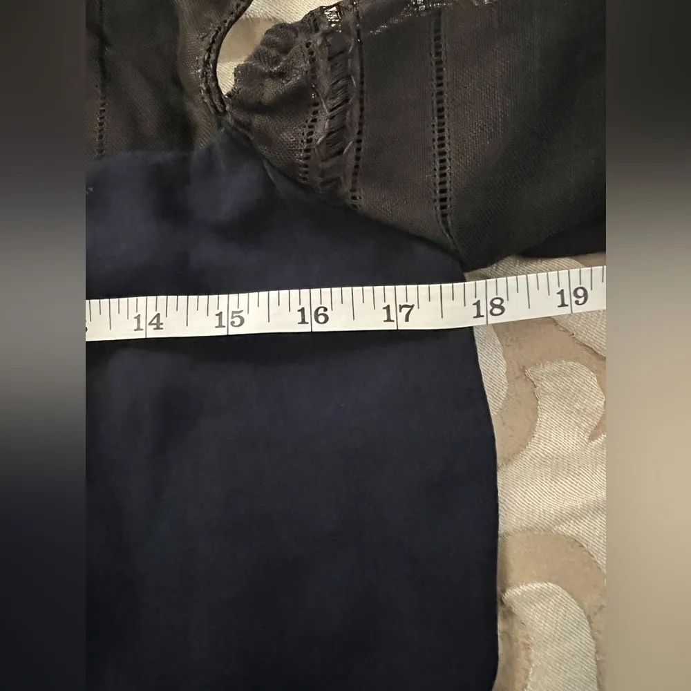 NWOT  Cold Shoulder lace top. Style tags attached, size Medium - Image 12