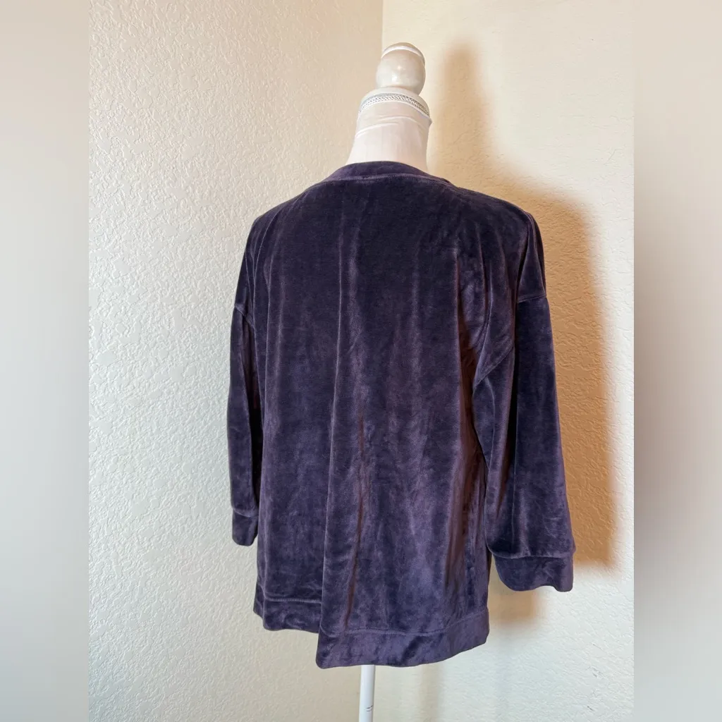 Garnet‎ Hill Women's Size M Dark Purple Moonrise Velour Oversized Boxy Shirt - Image 4