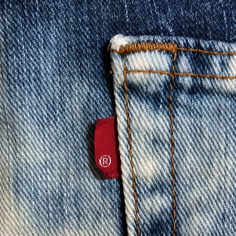 One Of A Kind Levi’s 505 CutOff Denim Shorts • Sz 30 - Image 8