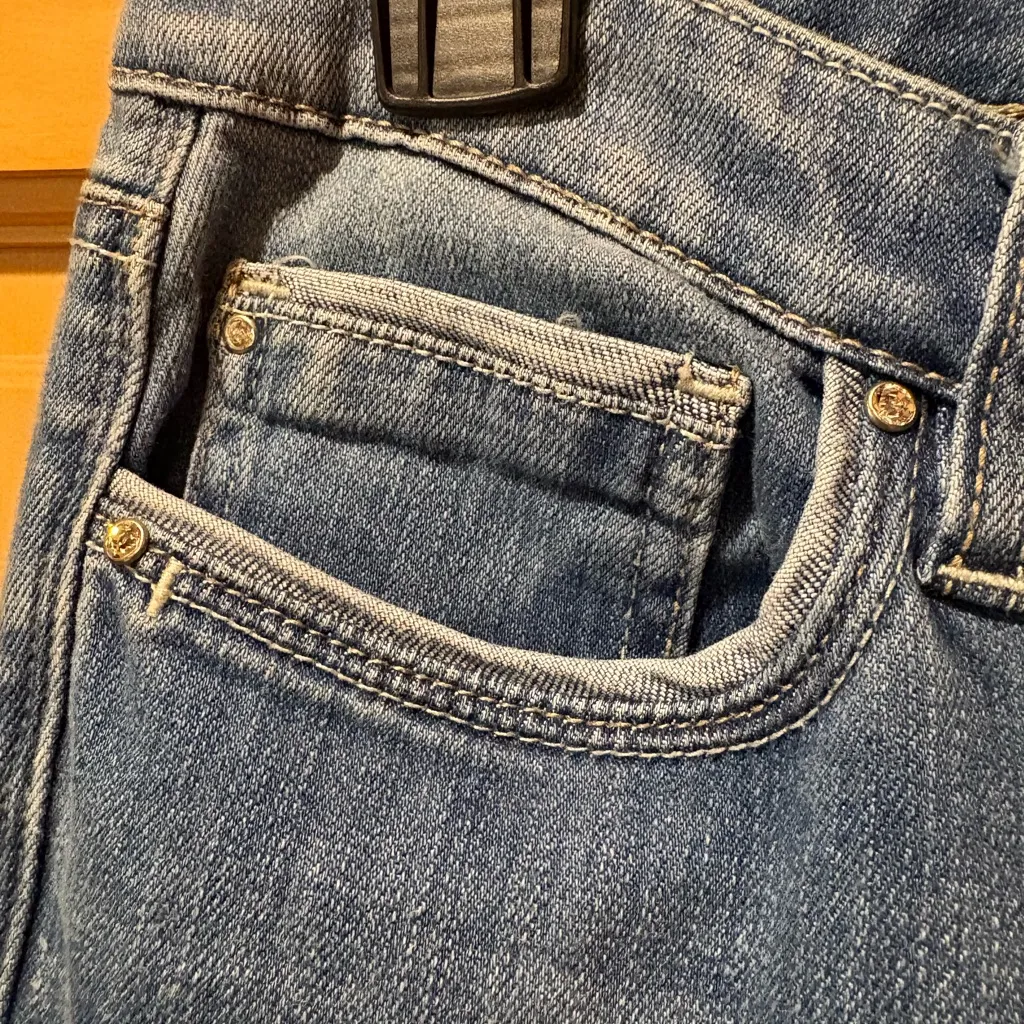 White House Black Market The Girlfriend Jeans Size 2 Skinny Stretch Distressed - Image 3