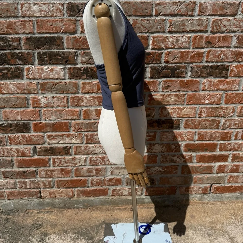 Nike Navy Blue Athletic Workout Crop Tank Top / L / Excellent condition - Image 5