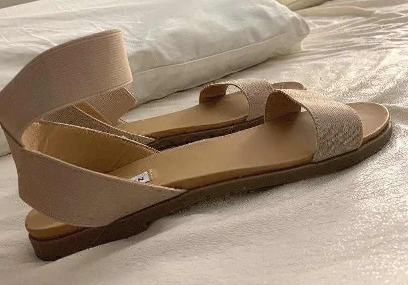 Steve Madden Beige Strappy Sandals - Image 4