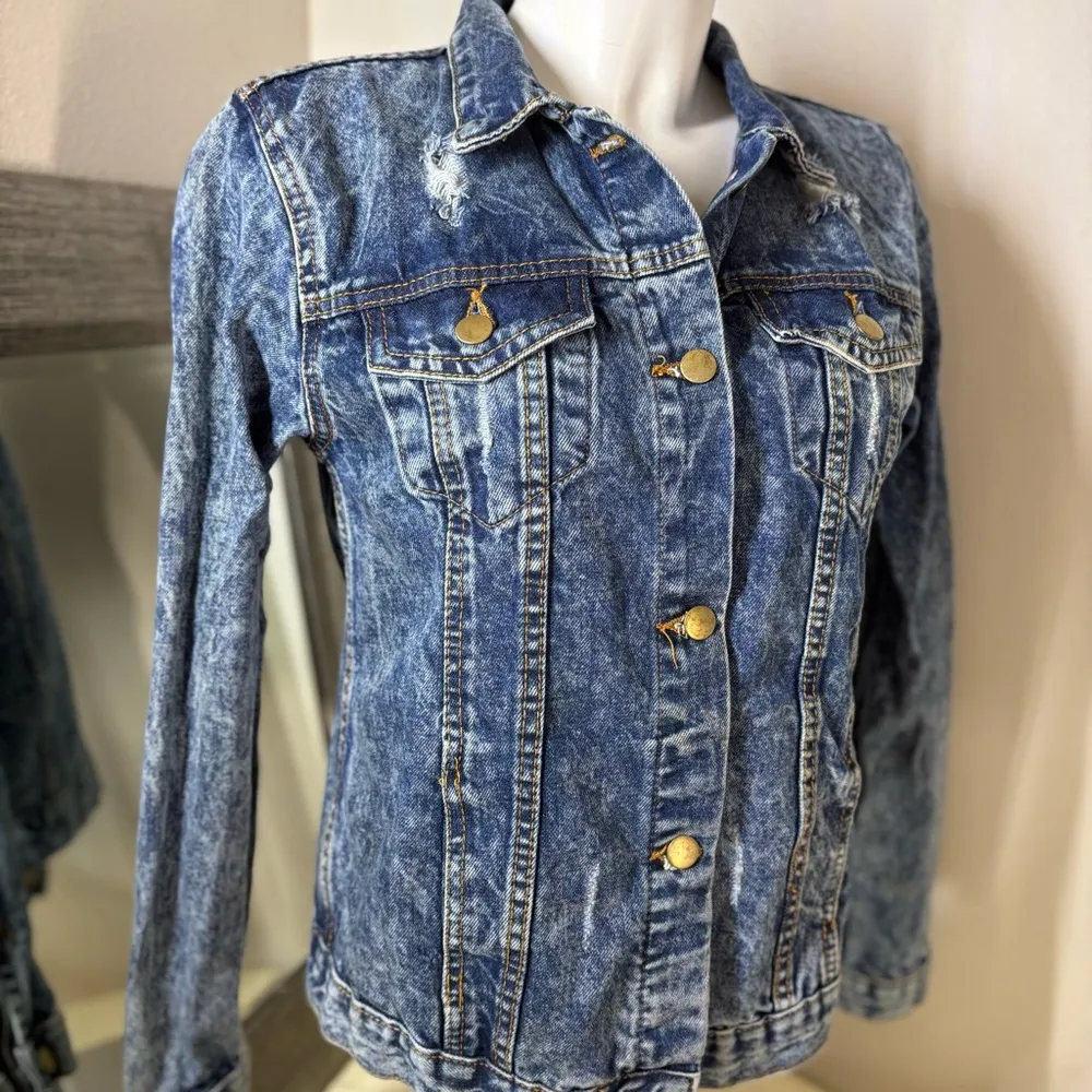 Blue and Gold Jean Jacket with Fitted Silhouette Size L - Image 12