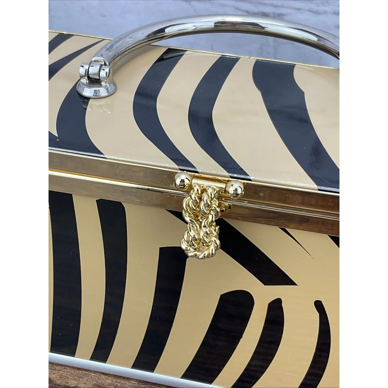 TZ Case Zebra Mini Cosmetic‎ Case With Mirror - Image 11