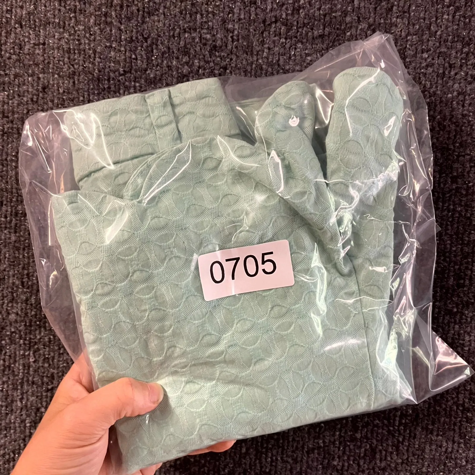 Crown & Ivy Shelby Shorts Womens‎ 16 Textured Mint Green Stretch Scalloped Hem - Image 8