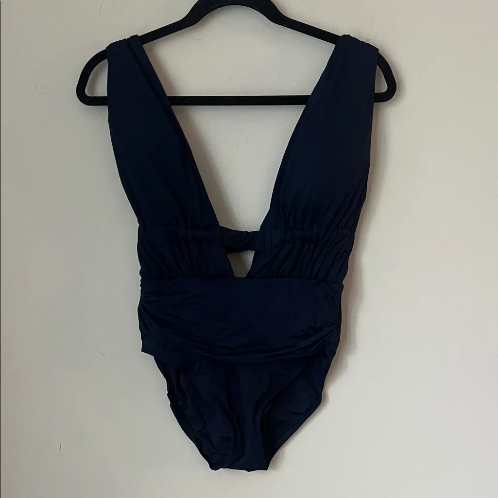 Carmen Marc Valvo Plunge-Neck Ruched One-Piece Swimsuit, Martime Sz 10⚫️ - Image 3