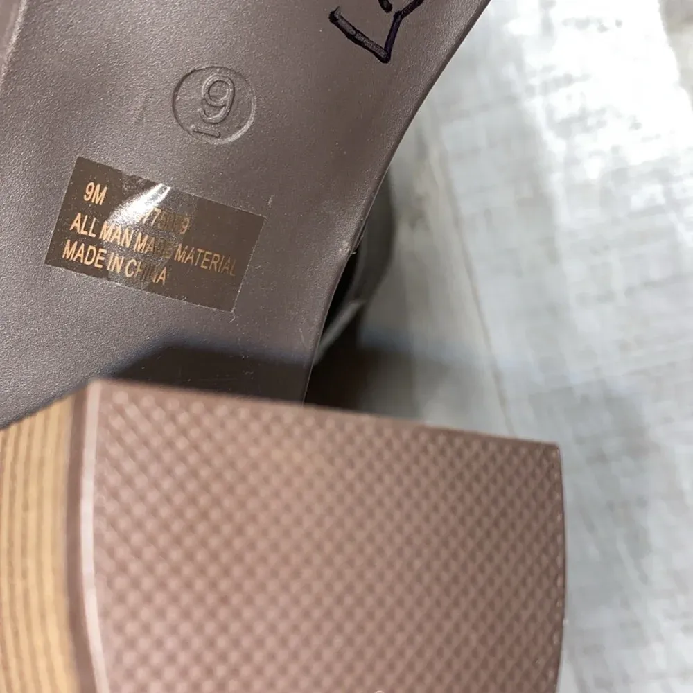 Comfort camel color heeled open toe booties size 9 new - Image 11