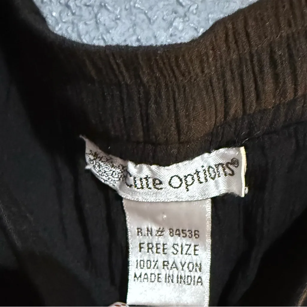 Cute Options Black Tiered Plazo Embroidered Cropped Pants Size undefined - Image 4