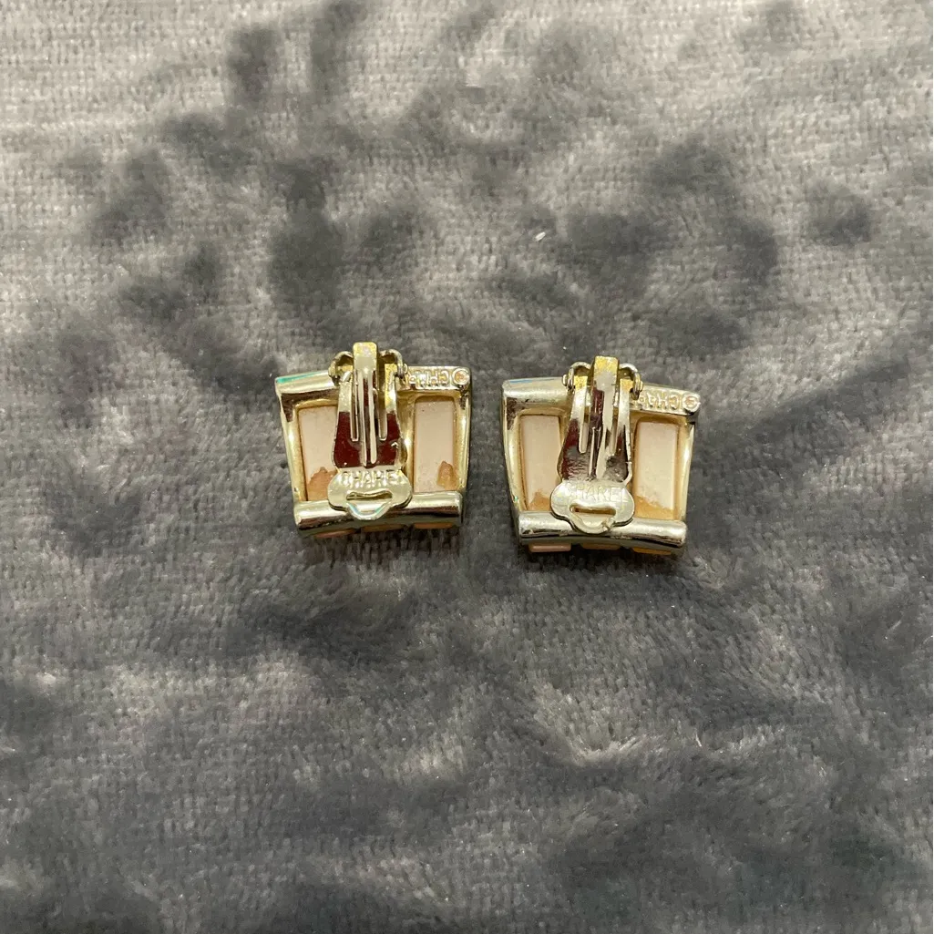 Vintage 70’s Cadillac Pink and Silver Tone Clip - Image 8