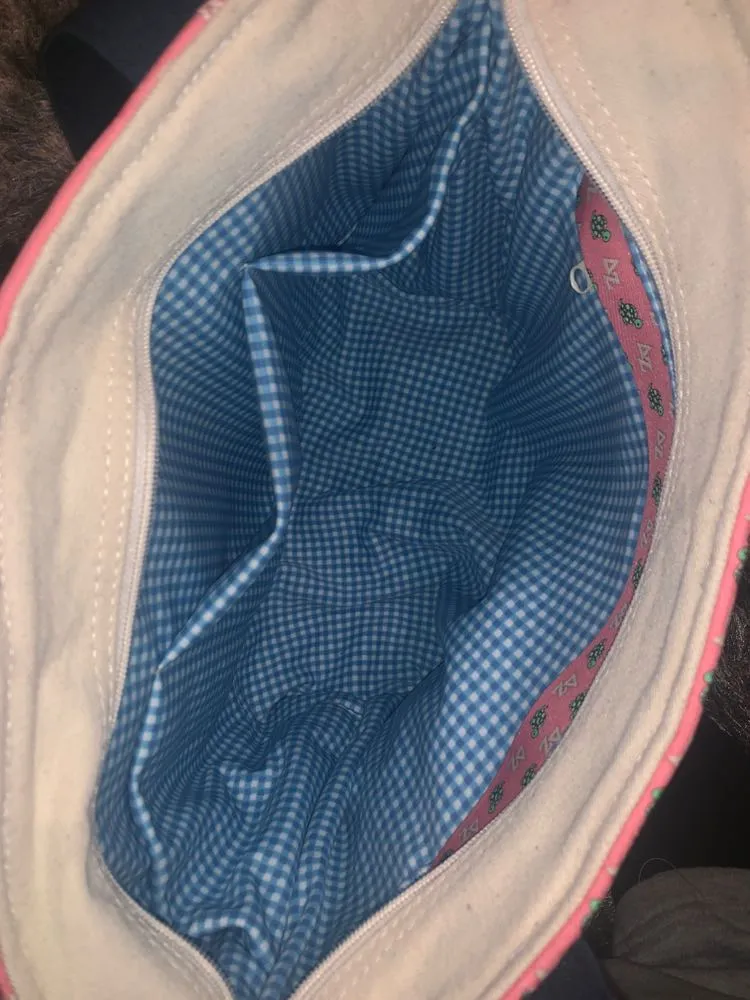 Vineyard Vines Delta Zeta  Medium Size Bag - Image 3