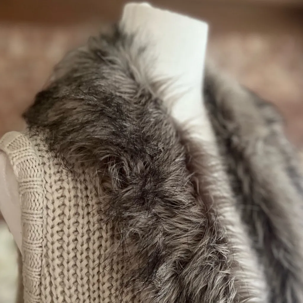 Jessica Simpson Cardigan Faux Fur Trim Knit Duster Open Front Beige XL Chic Vest - Image 11