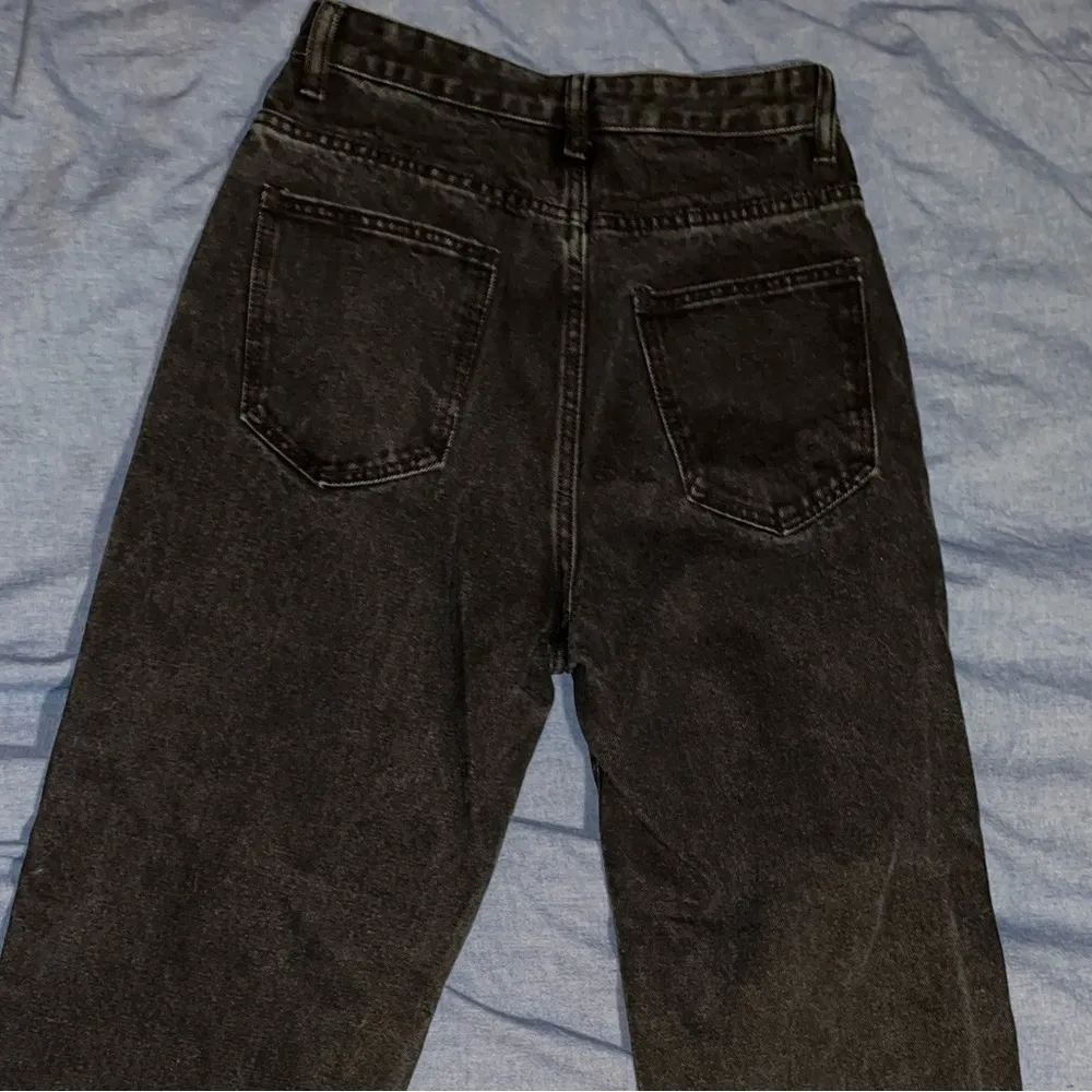 Black Wide Leg Jeans With Knee Rips - Image 4