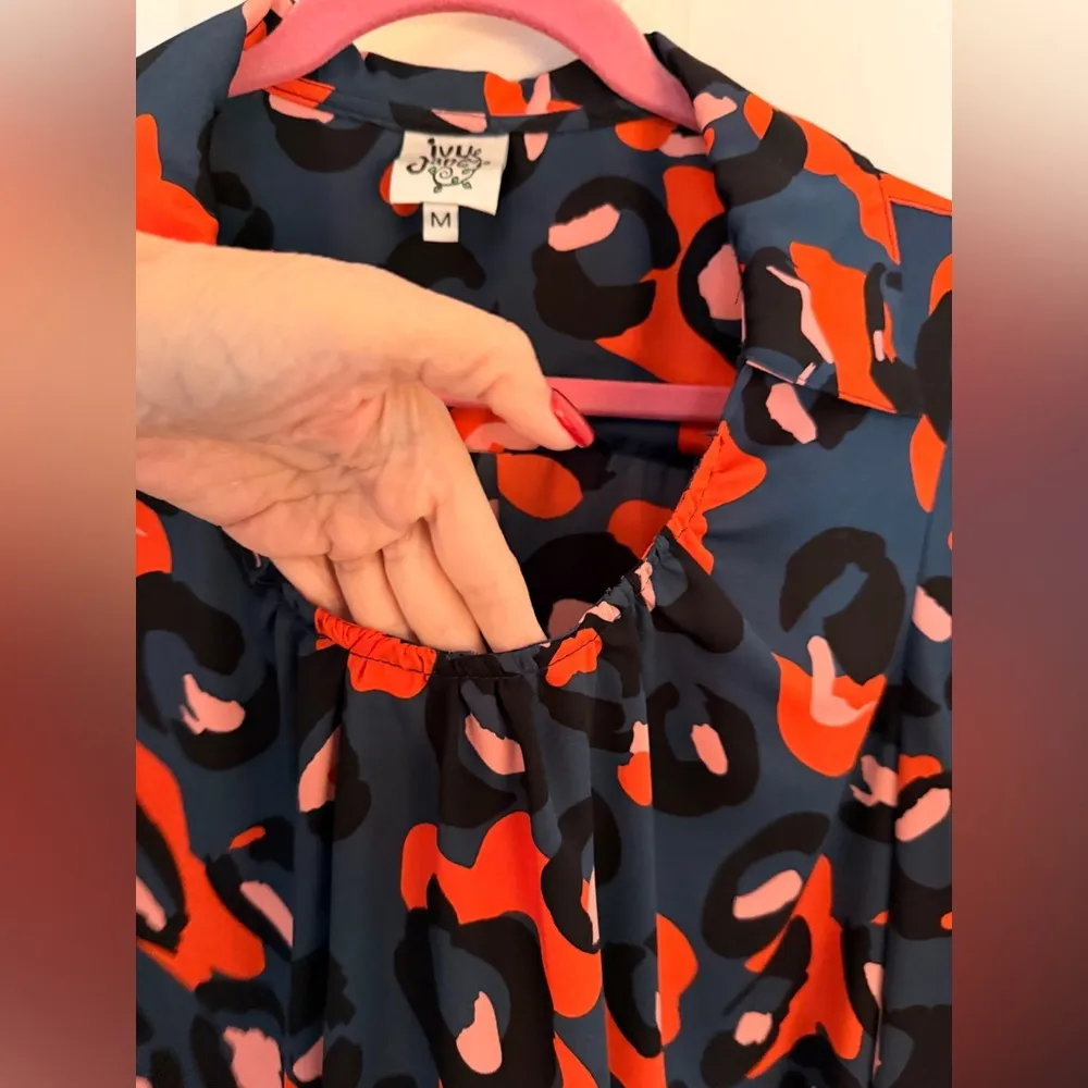 Ivy Jane  M Pullover Boutique Blouse Graphic Print - Image 6