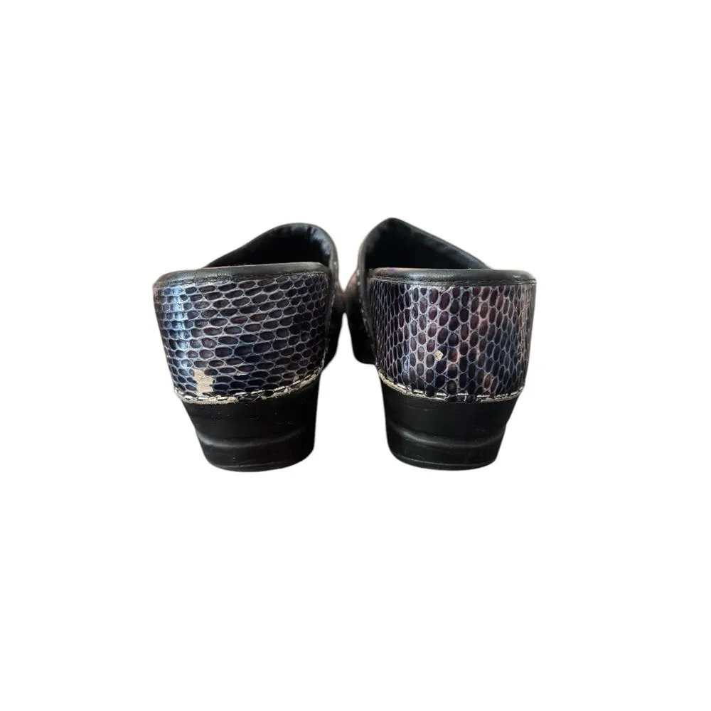 Sanita Danish Clogs Shoes, Size 37 US 6.5 Blue Snake Skin Style, Comfort Slip On Black - Image 3