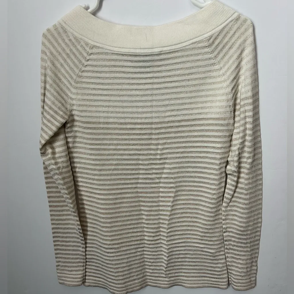 White House Black Market Cream & Gold Striped Sweater buttons on sleeve S flaws - Image 4