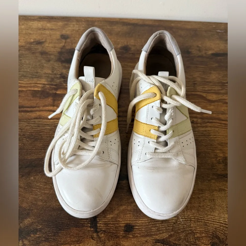 Vionic Simasa Sneakers Leather Casual Shoes - Women’s Size 7 - Image 2