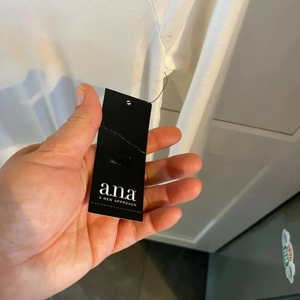 New ana white scoop neck quarter length sleeve basic tee normcore minimalist - Image 7