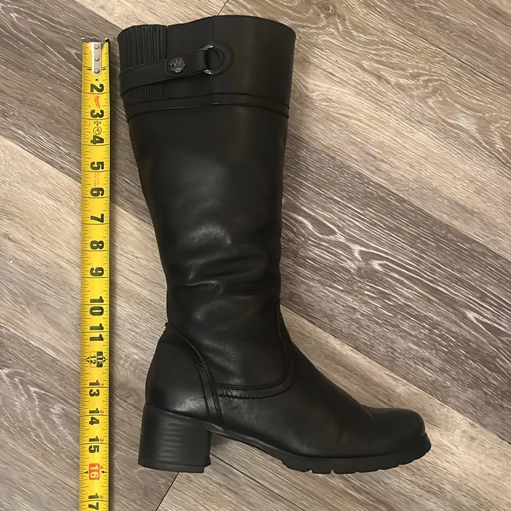 Blondo Black Leather winter Boots with Fleece Lining size 7 wide side zip up - Image 4