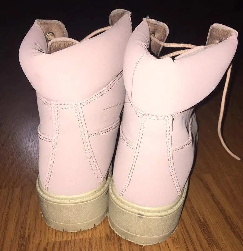 Boots Pink Size 8 - Image 3