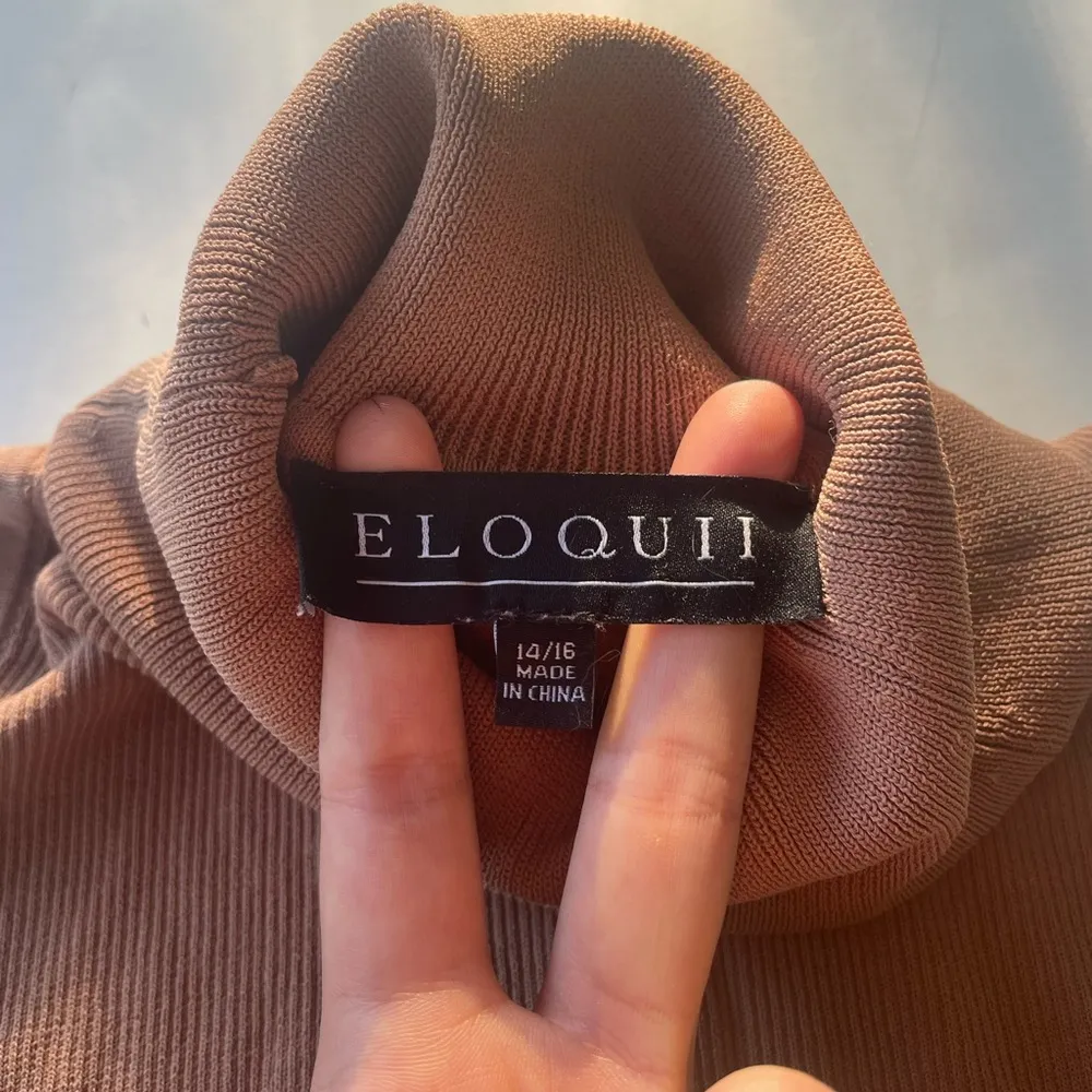 Eloquii Sleeveless Ribbed Turtleneck Caramel Plus Size 14/16 - Image 5