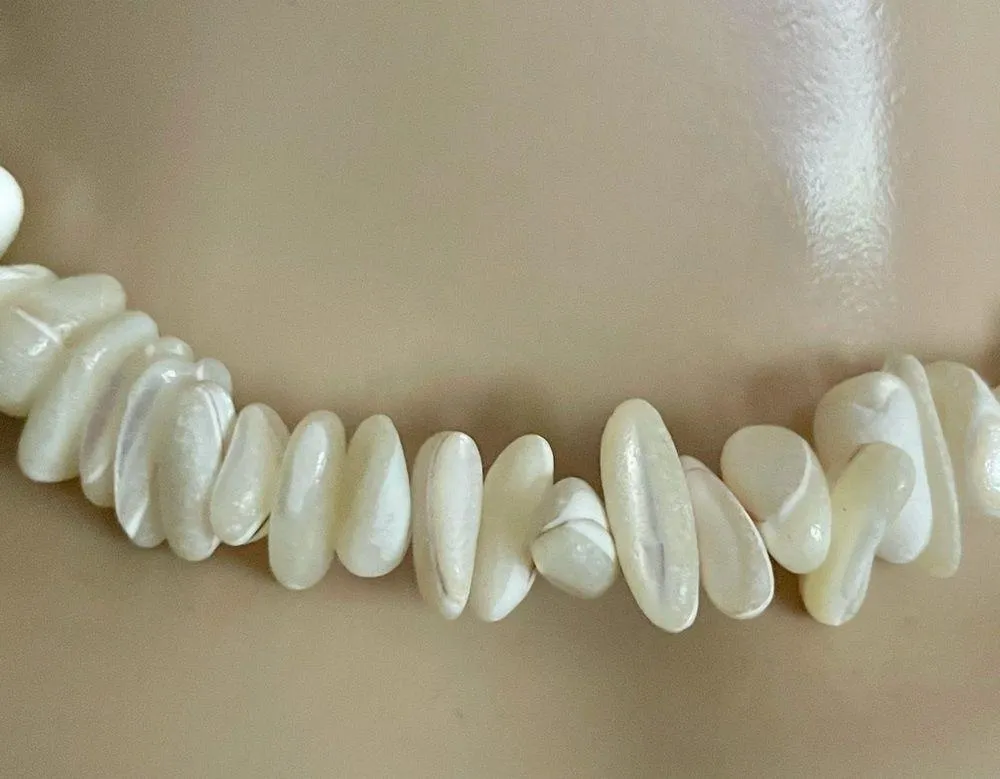 Vintage chunky Puka Shell necklace - Image 2