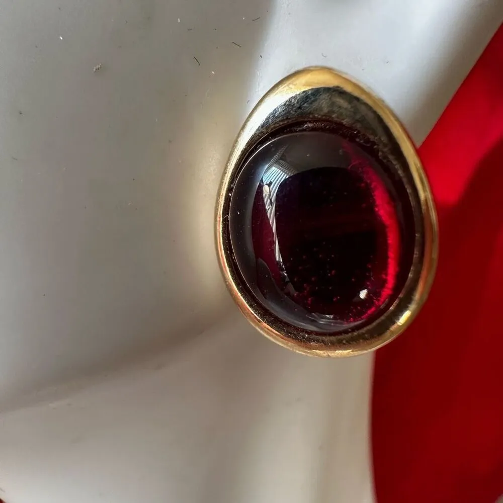 Avon Vintage red gold tone post earrings - Image 2