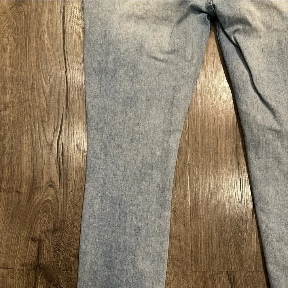 Judy Blue Distressed Jeans Women's Size 29 Faded Skinny Fit Ripped Light Denim - Image 13