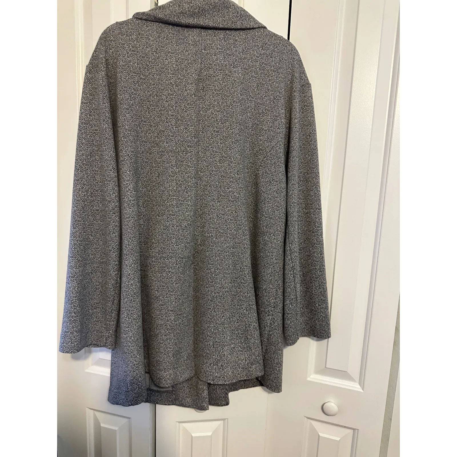 Avec Les Filles 1X Gray Herringbone Knit Open Front‎ Blazer Jacket 1X - Image 5