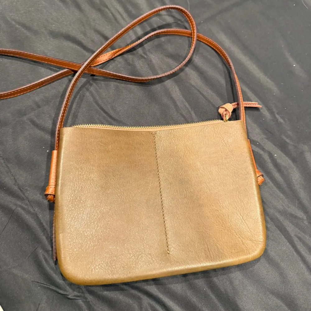 Madewell The Knotted Crossbody Bag in Colorblock Weathered Olive Multi (Pink) - Image 3