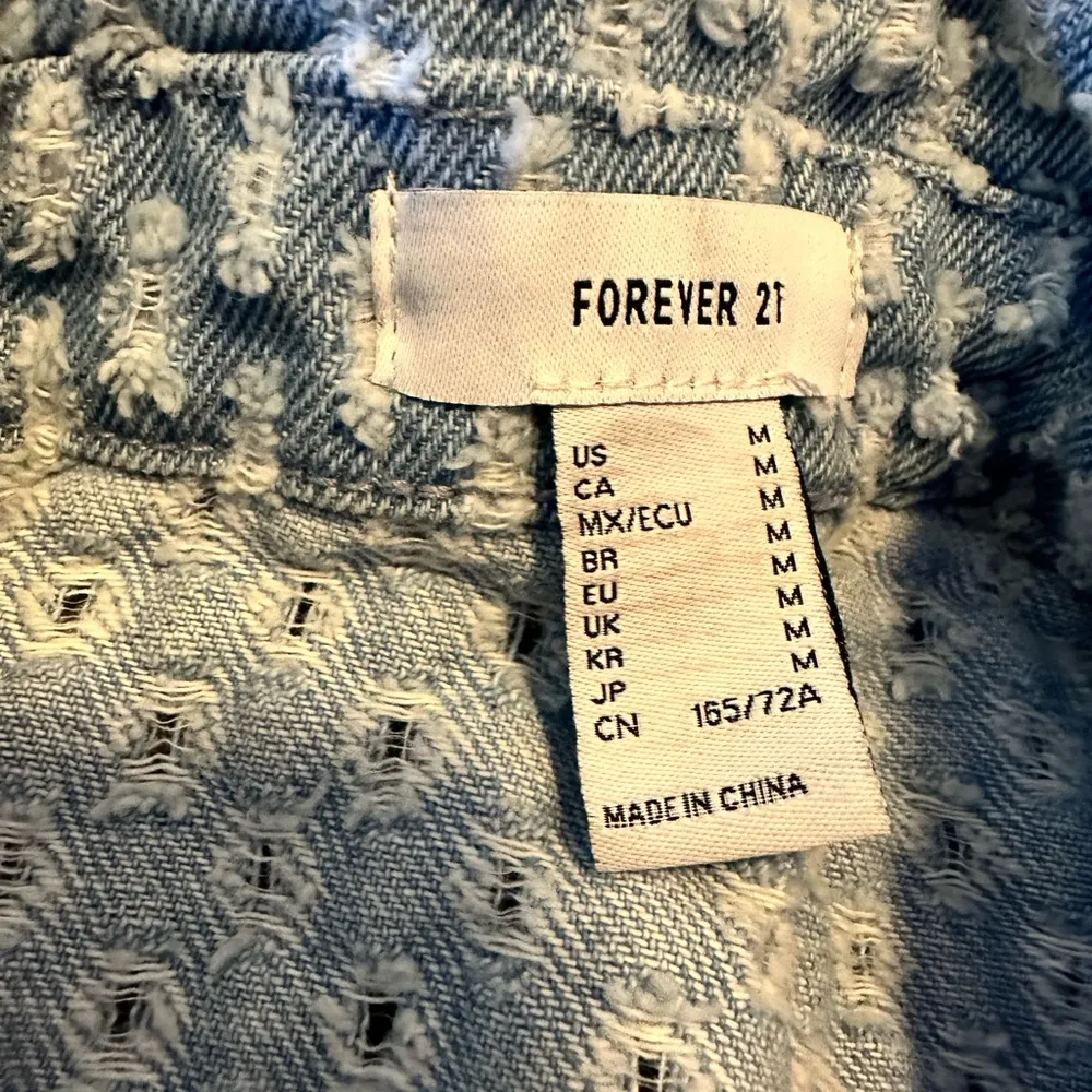 Frayed Denim Blue Cropped Jacket Forever 21 Size M - Image 3