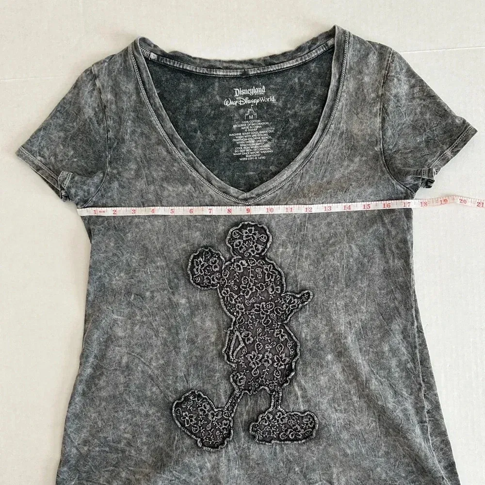 Disney Women's‎ Gray Marble Embroidered Mickey Mouse Cotton Shirt Medium - Image 6